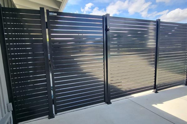 black aluminum fencing